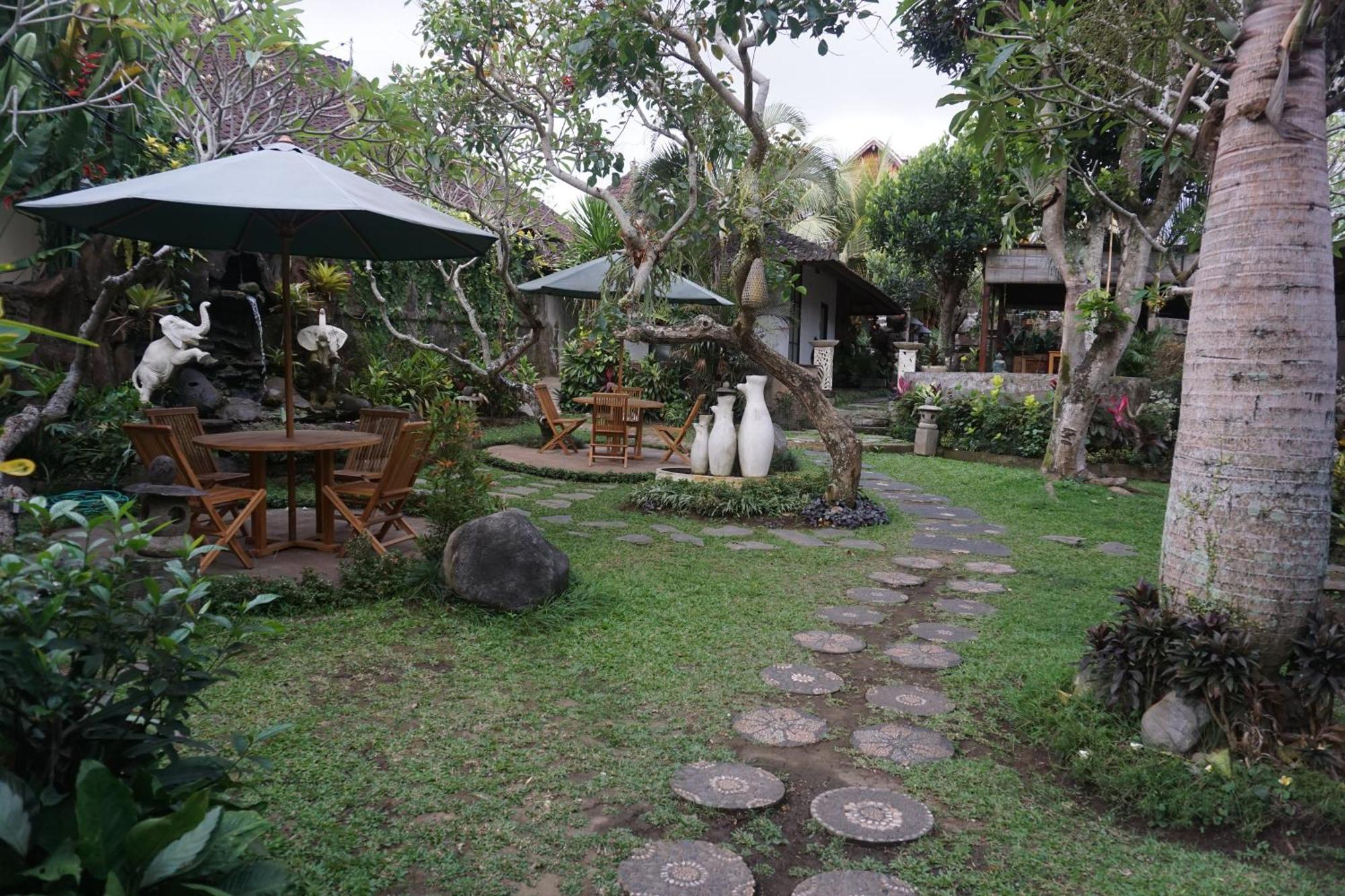 गेस्ट हाउस Liyer Spirit House Ubud (Bali)